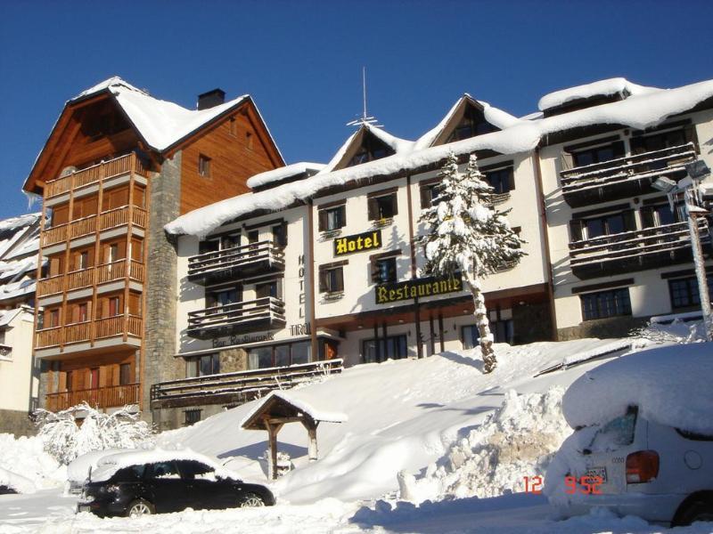 Hotel Tirol Formigal Exteriör bild