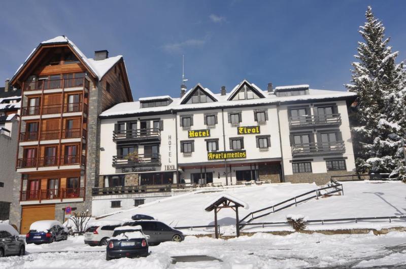 Hotel Tirol Formigal Exteriör bild